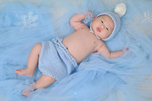 高密三个月宝宝挠耳朵 高密三个月宝宝挠耳朵