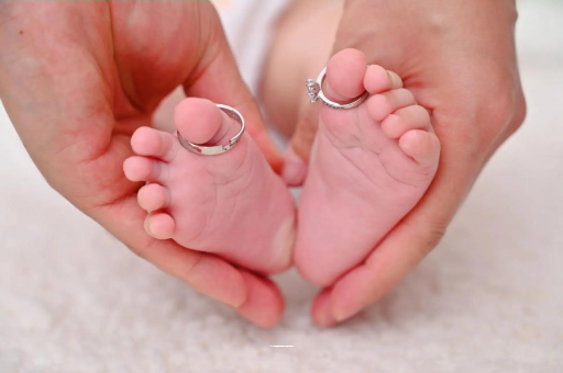 高密怀孕肚子一边高一边低 高密怀孕肚子一边高一边低